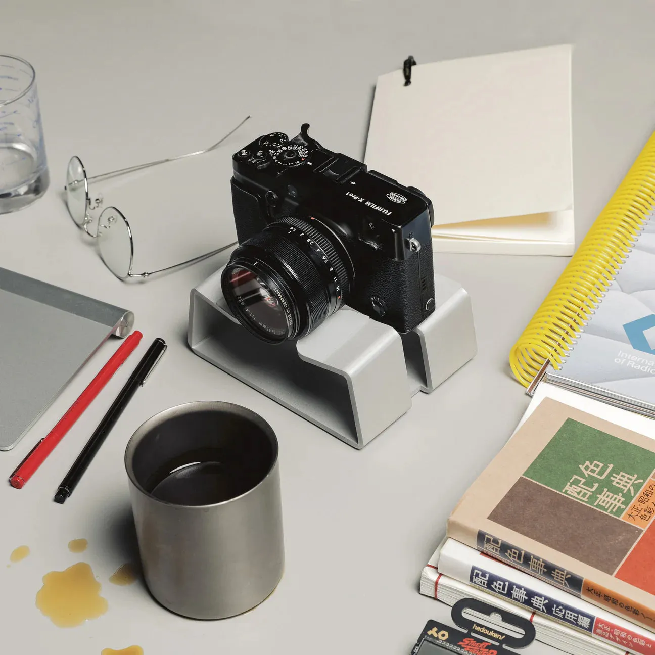 BASE Object 05 - Camera Stand
