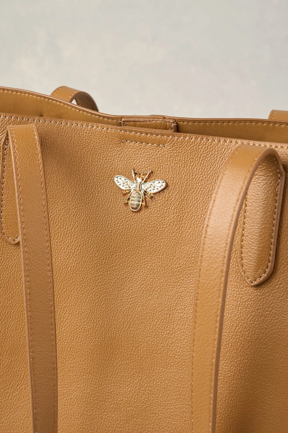 Beverly Bee Leather Tote - Tan