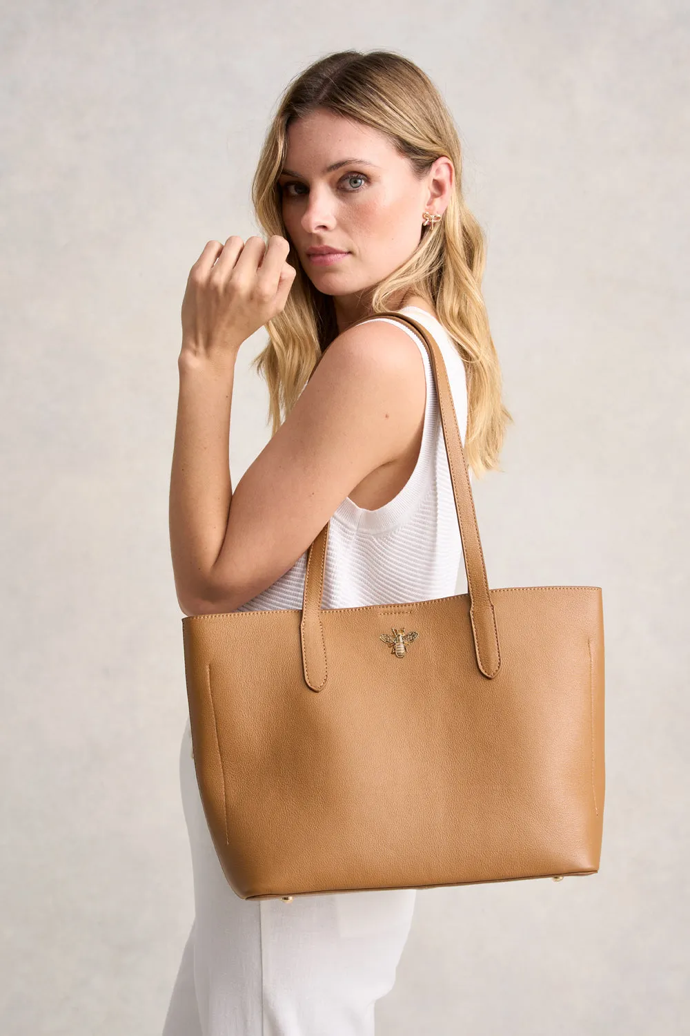 Beverly Bee Leather Tote - Tan