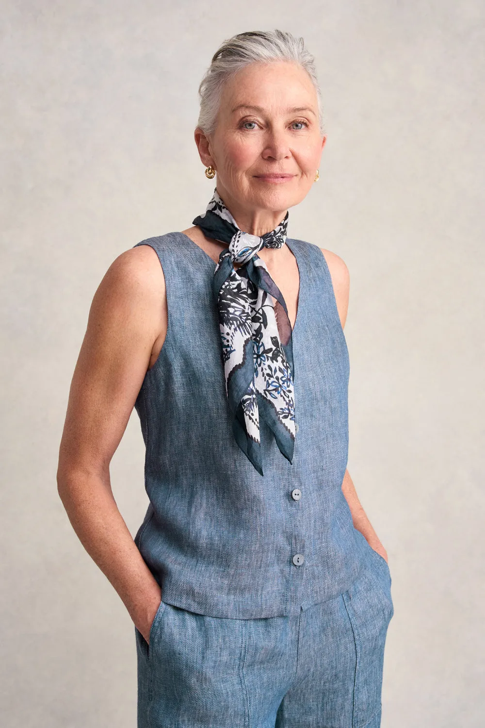 Classic Linen Vest - Indigo Twill