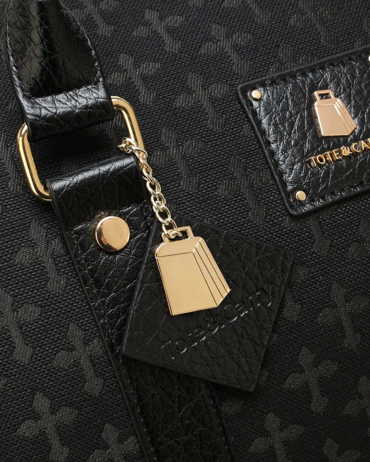 Cross Rolling Travel Set in Black