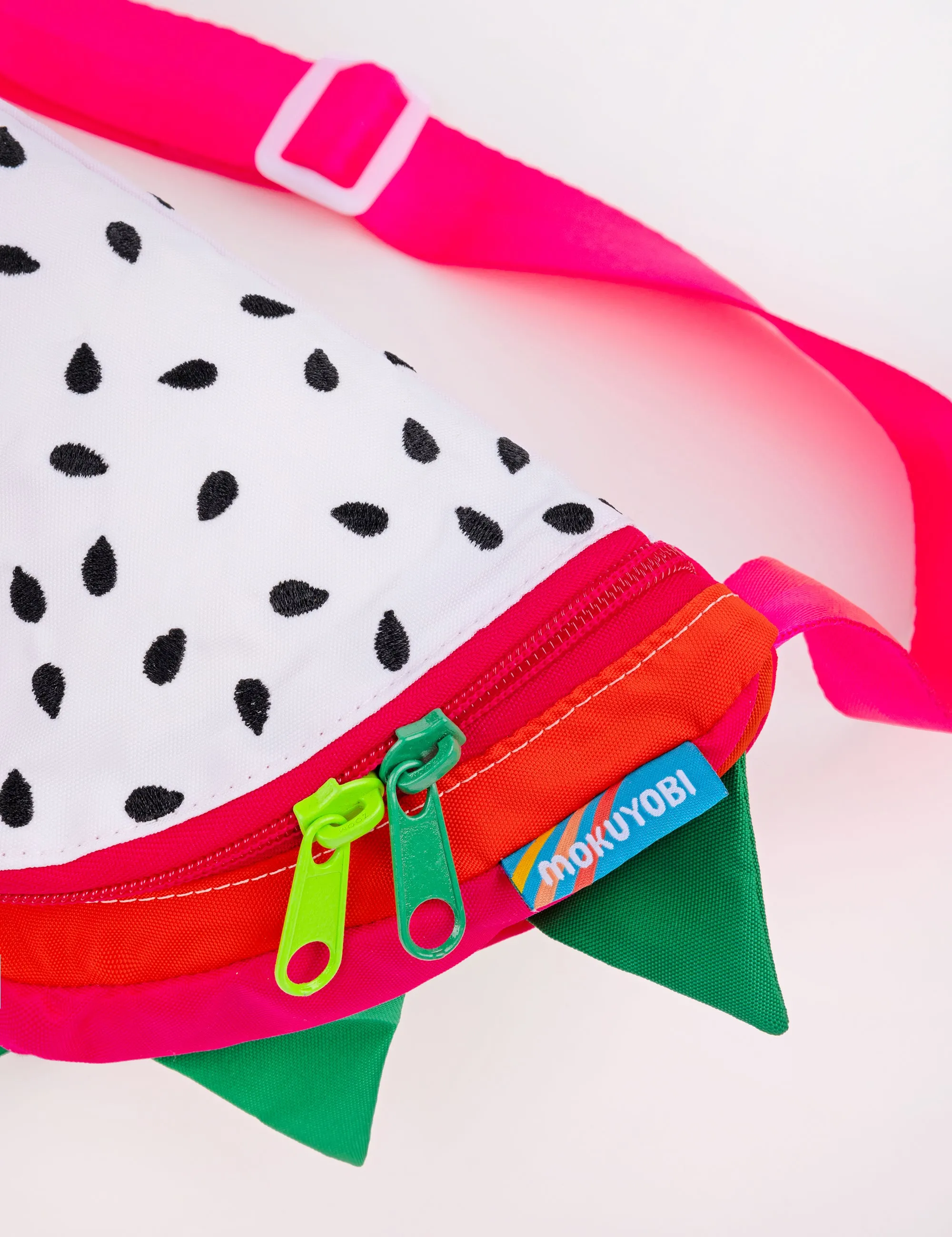 Dragonfruit Slice Sling
