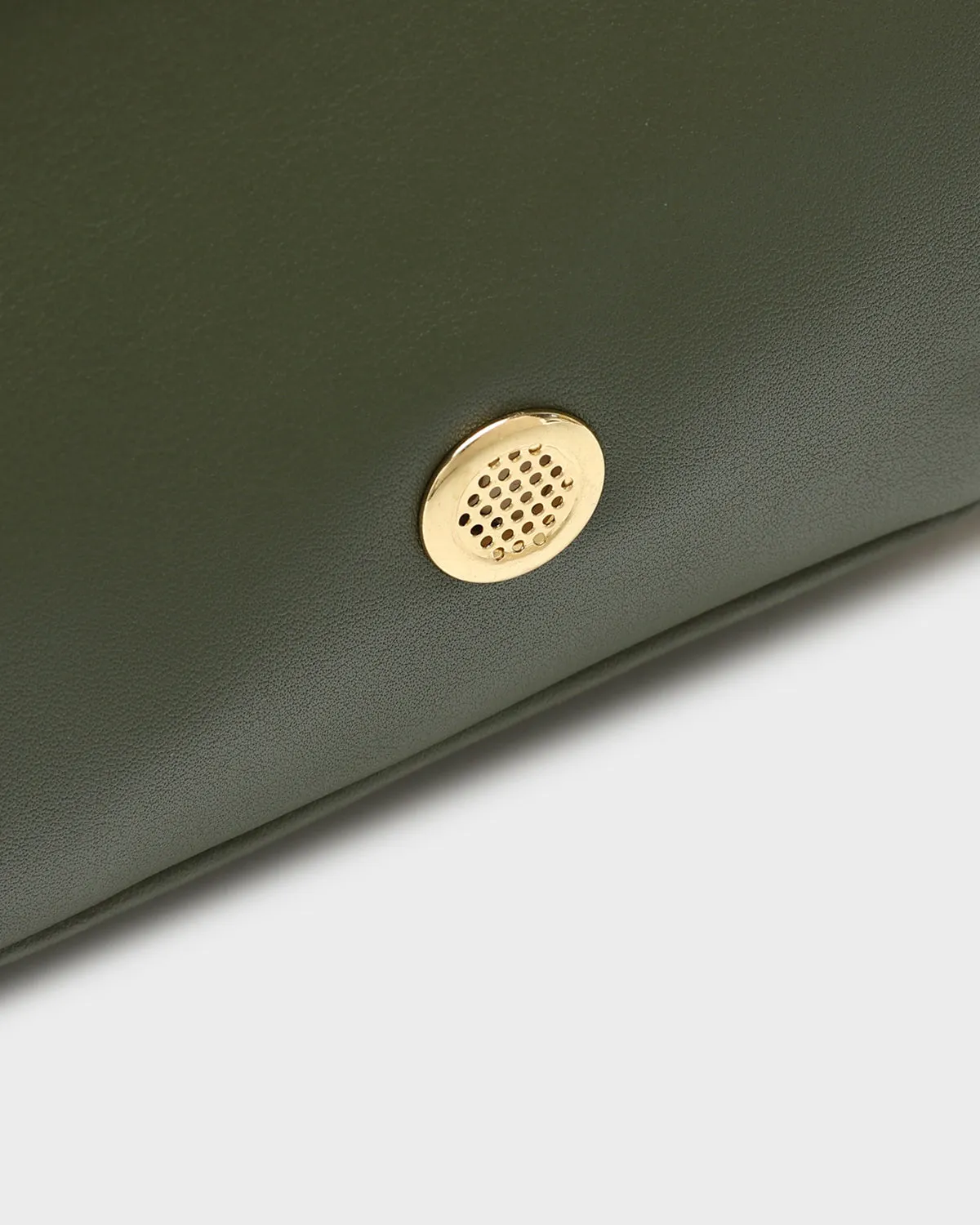Duffle Bag Boy in Olive Green