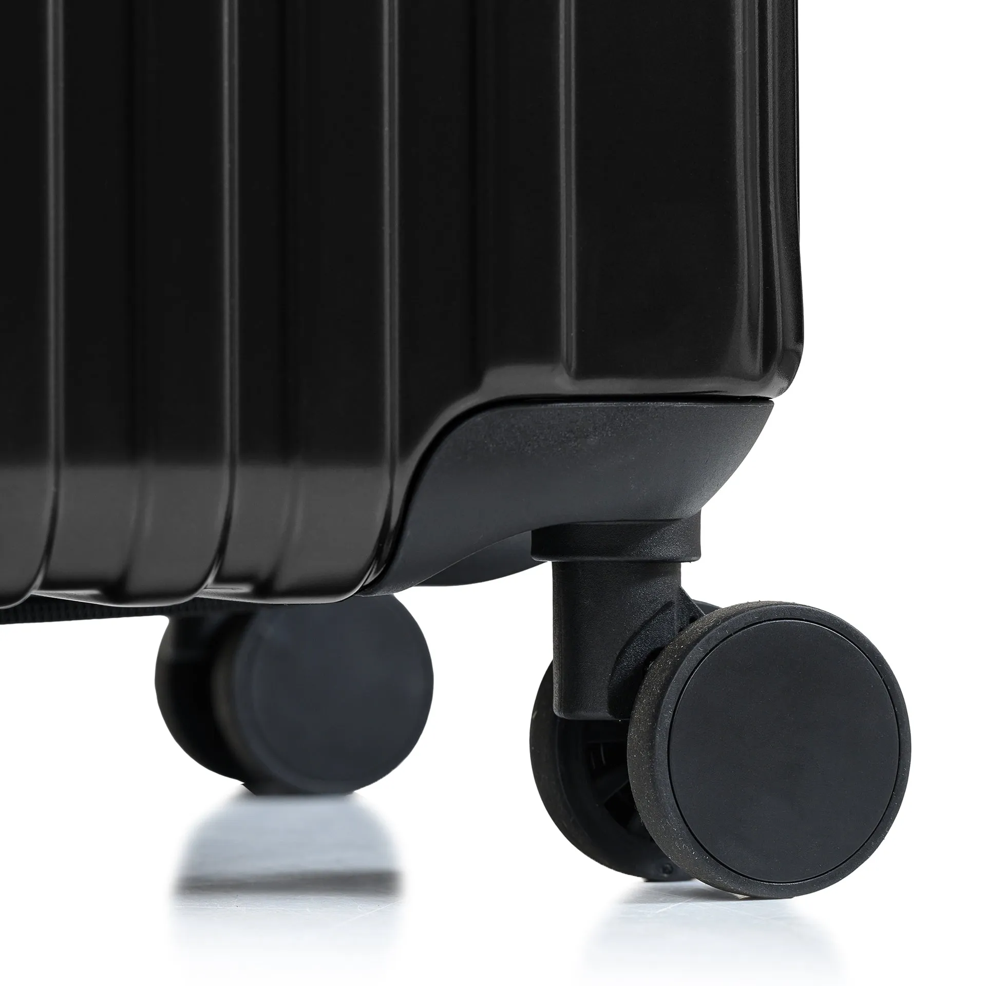Element Hardside 28 Luggage