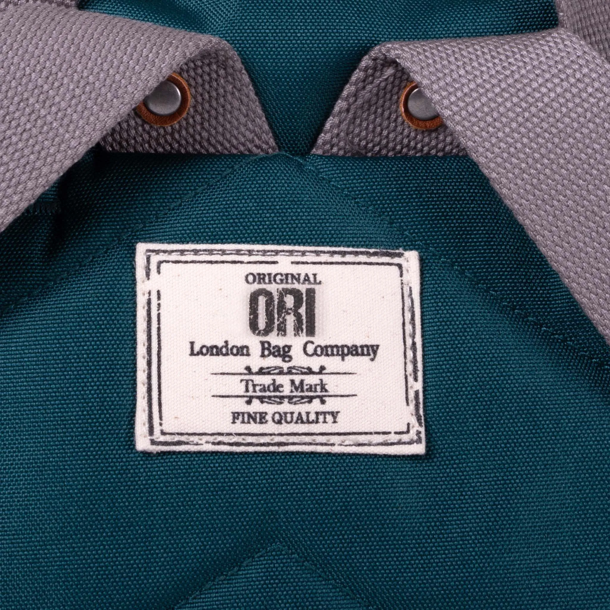 Finchley A Teal Recycled Canvas