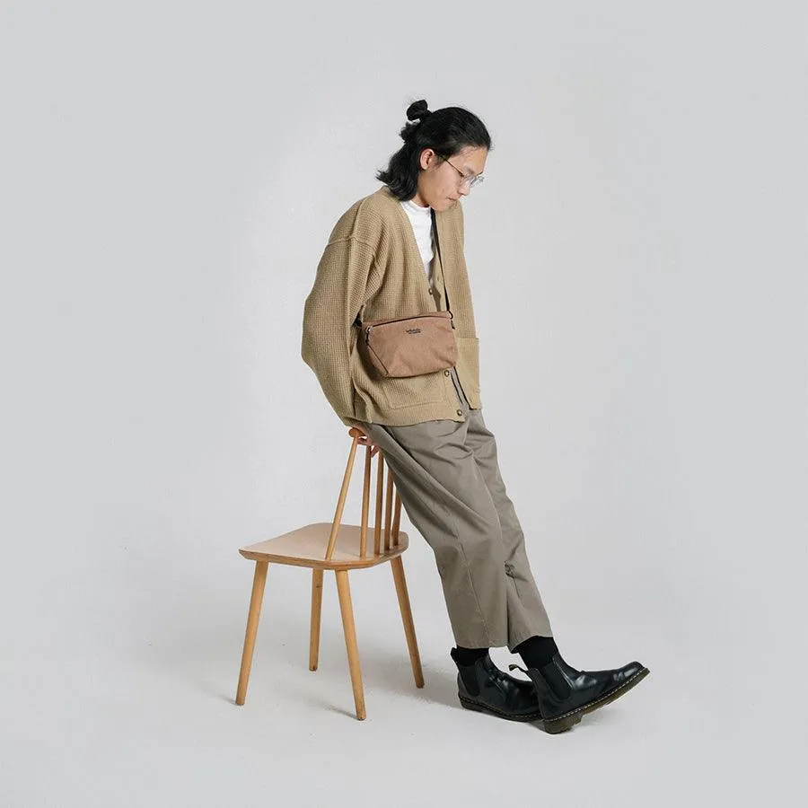 HELLOLULU Cana Compact Utility Bag Teak Brown