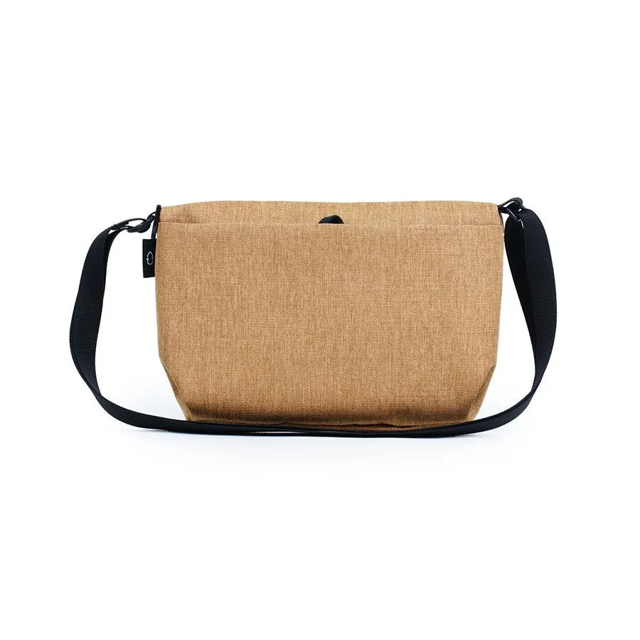 HELLOLULU Cana Compact Utility Bag Teak Brown