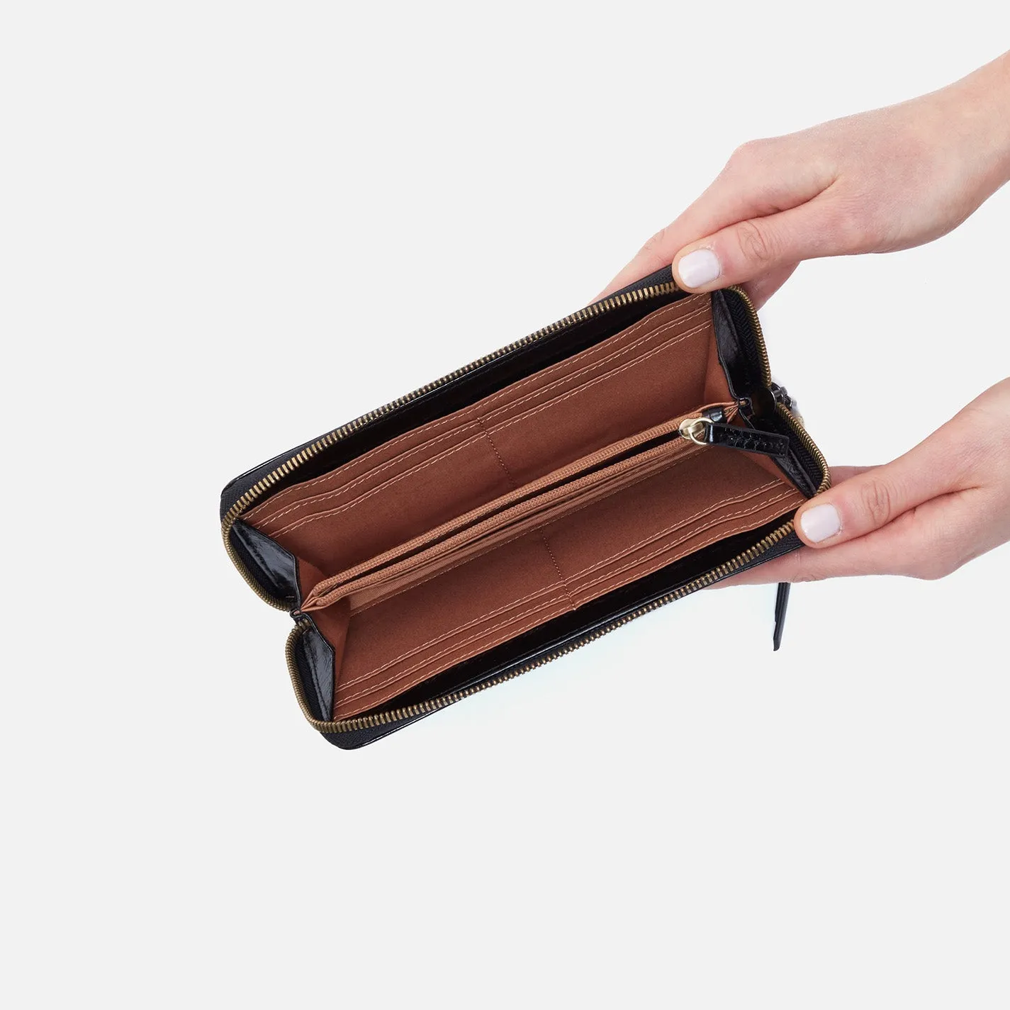 Max Large Zip Around Wallet in Polished Leather - Black