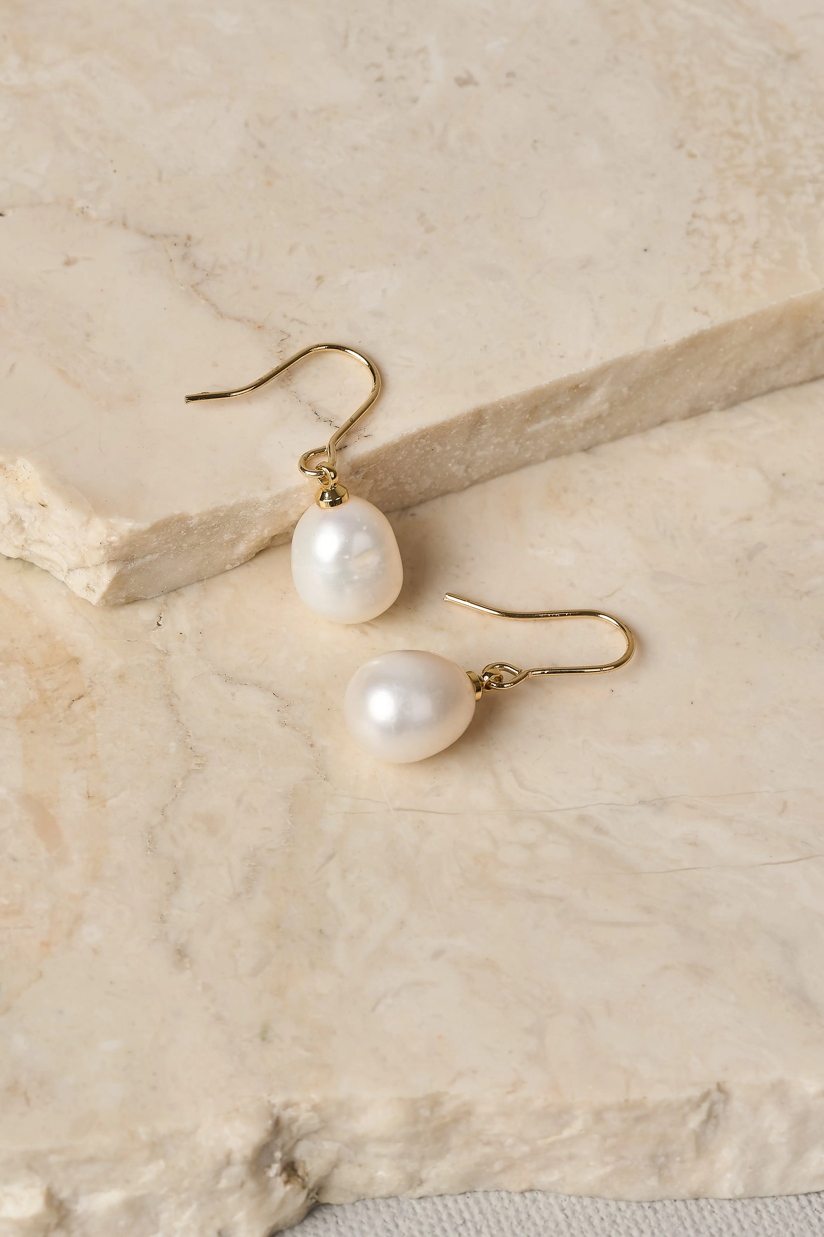 Pearl Drop Earrings - White