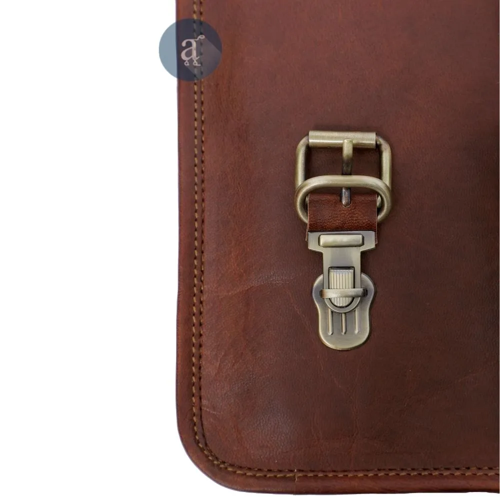 The Hacker Laptop Messenger