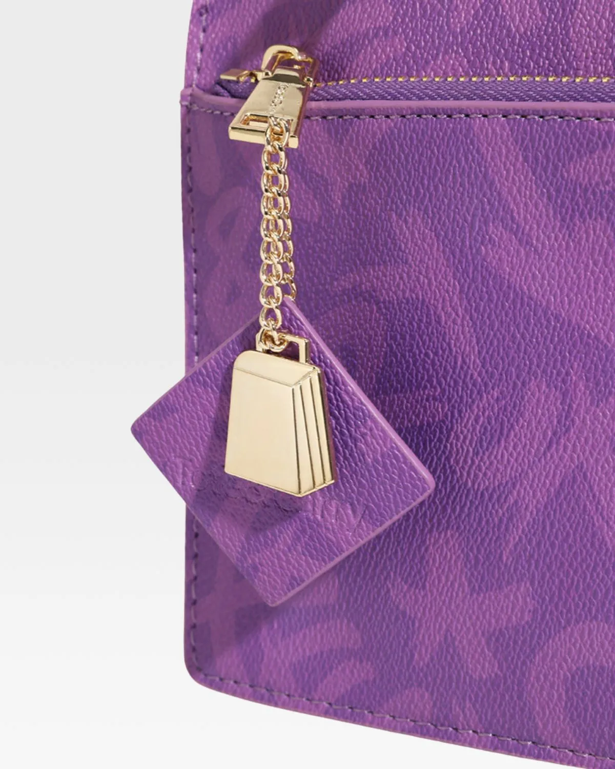 Tote&Carry Clutch Bag in Purple